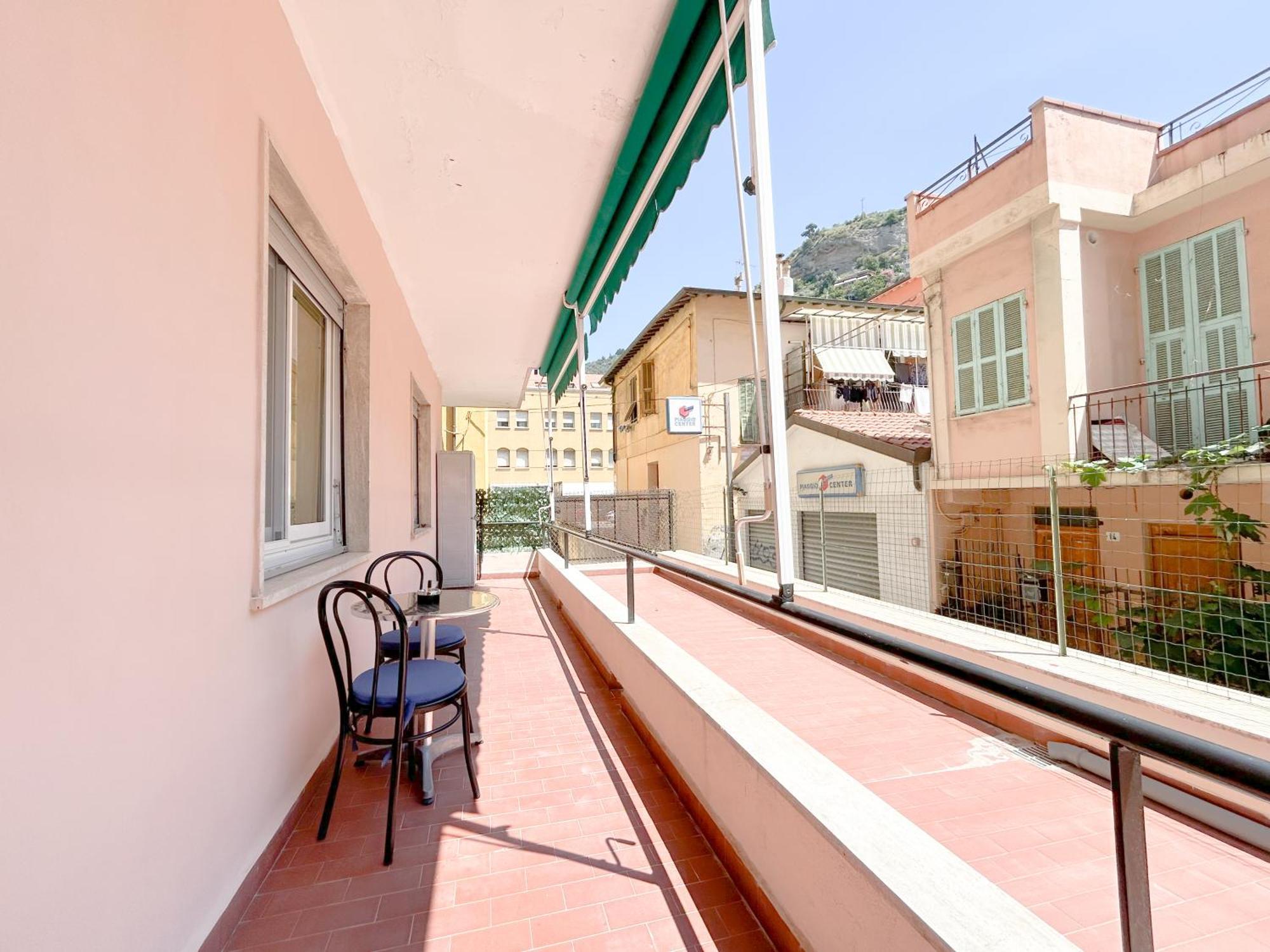 Apartamento Elegant House - Centro - 400Mt Dal Mare Ventimiglia Exterior foto